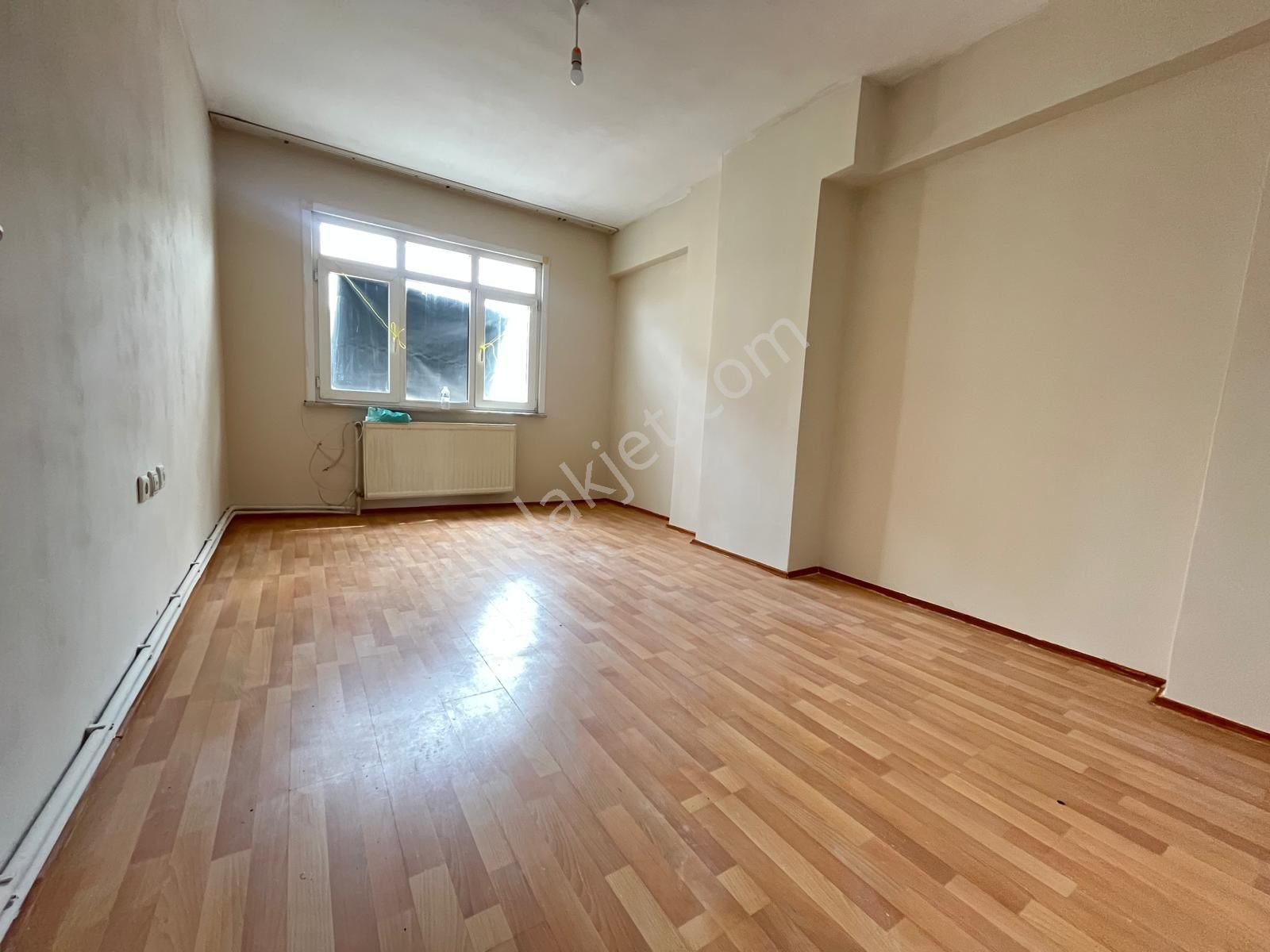 Yusuf Emlaktan Kiralık Daire Gültepe Mahalleside 4 Katta