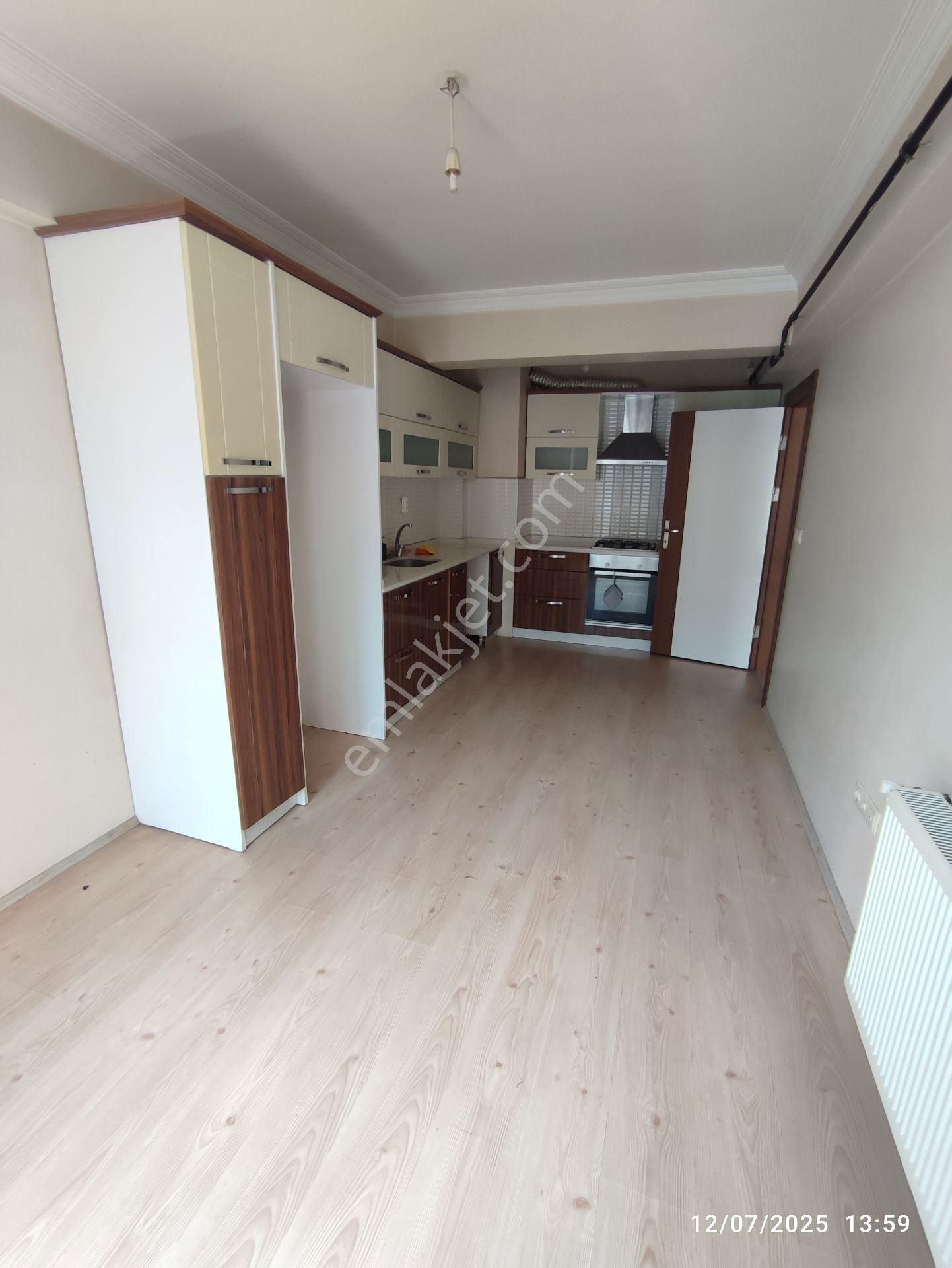 Bolu Tabaklar Mah. Çok Geniş Mutfak Ayrı 1+1 Kiralık Daire