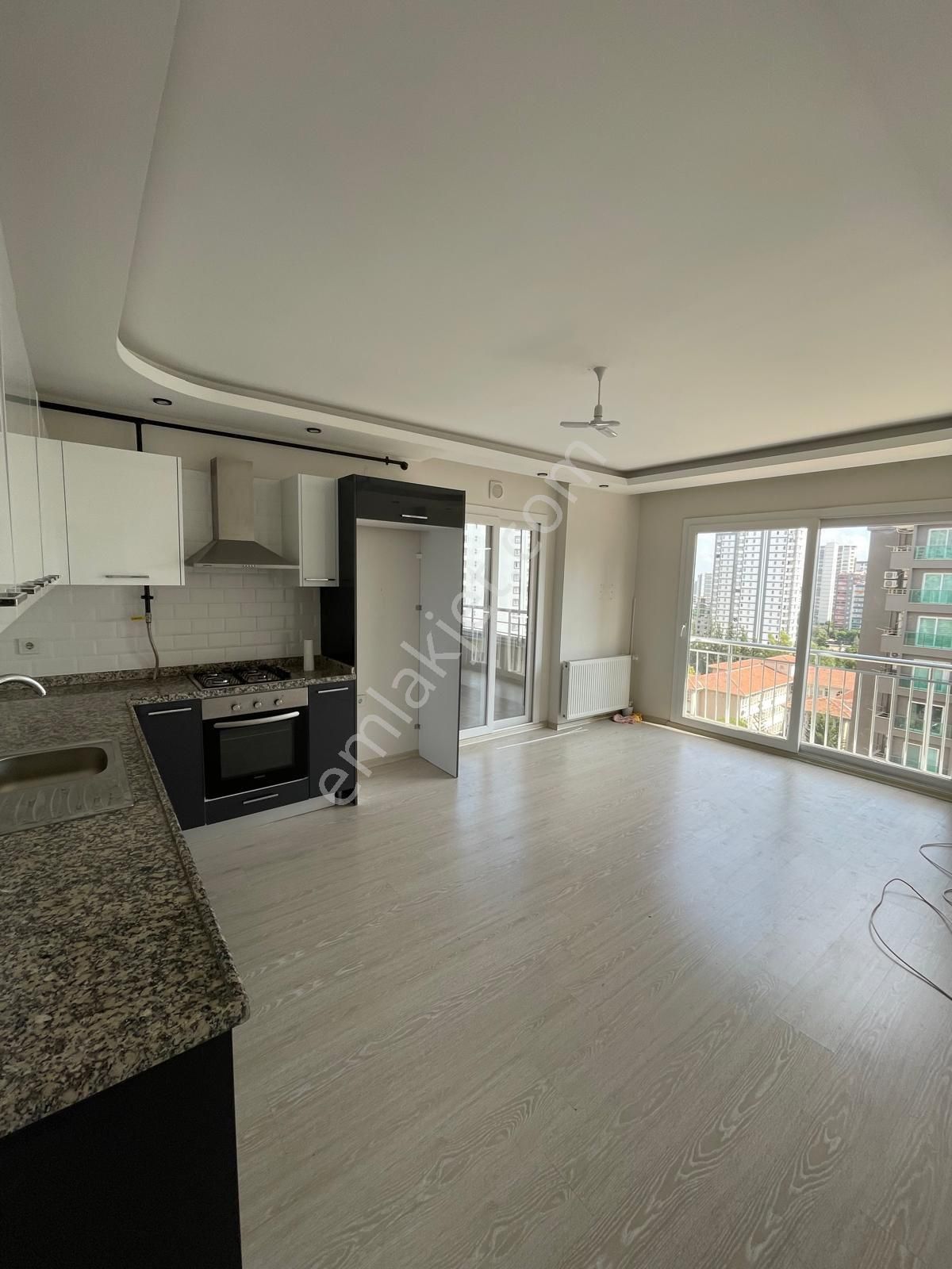 ▪️ Sitesi 3+1 Satılık Daire – Güvenlikli, Otoparklı, Aileye Uygun!”