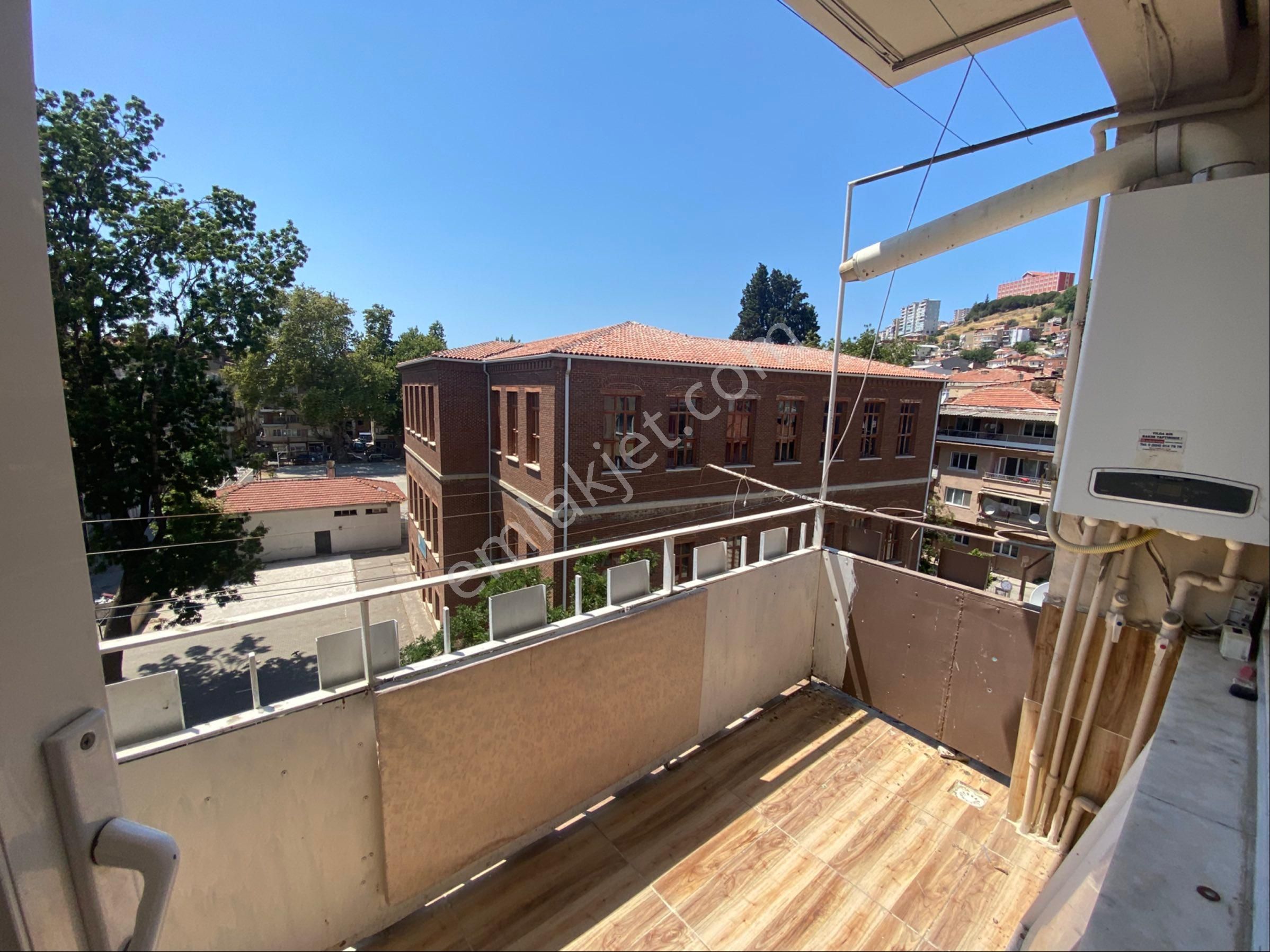 Fatihten Balıkpazarı Mah 2+1 90m2 4.kat İçi Yapılı Daire