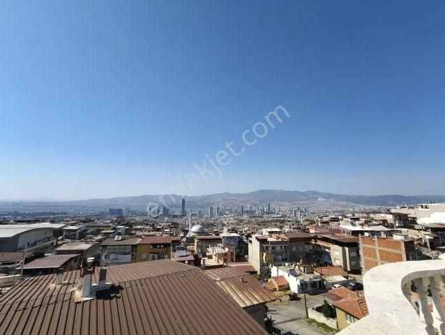 Torasta 2+1 Büyük Teraslı Deniz Manzaralı Satılık Daire
