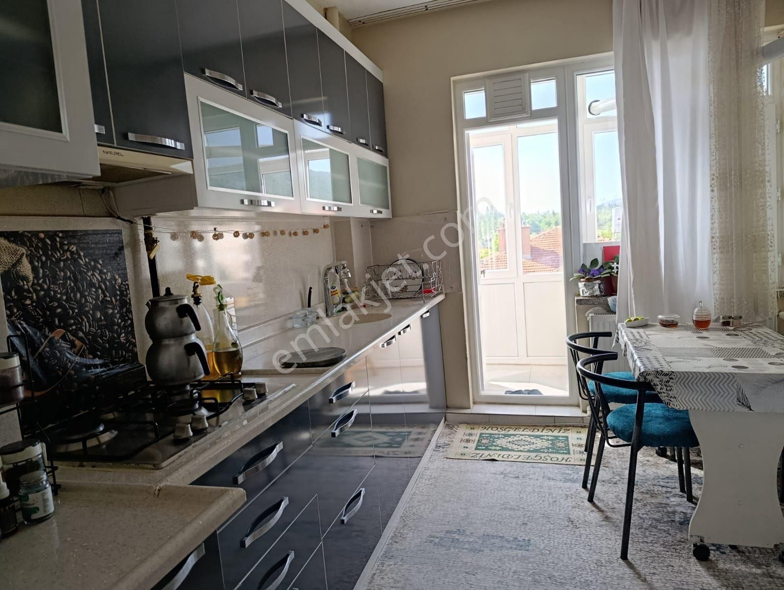 Dinamikten Gazi Mahallesinde Satlık Garajlı Daire - Görsel 9