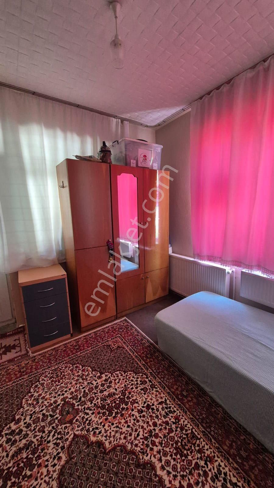 Dinamikten Gazi Mahallesinde Satlık Garajlı Daire - Görsel 6