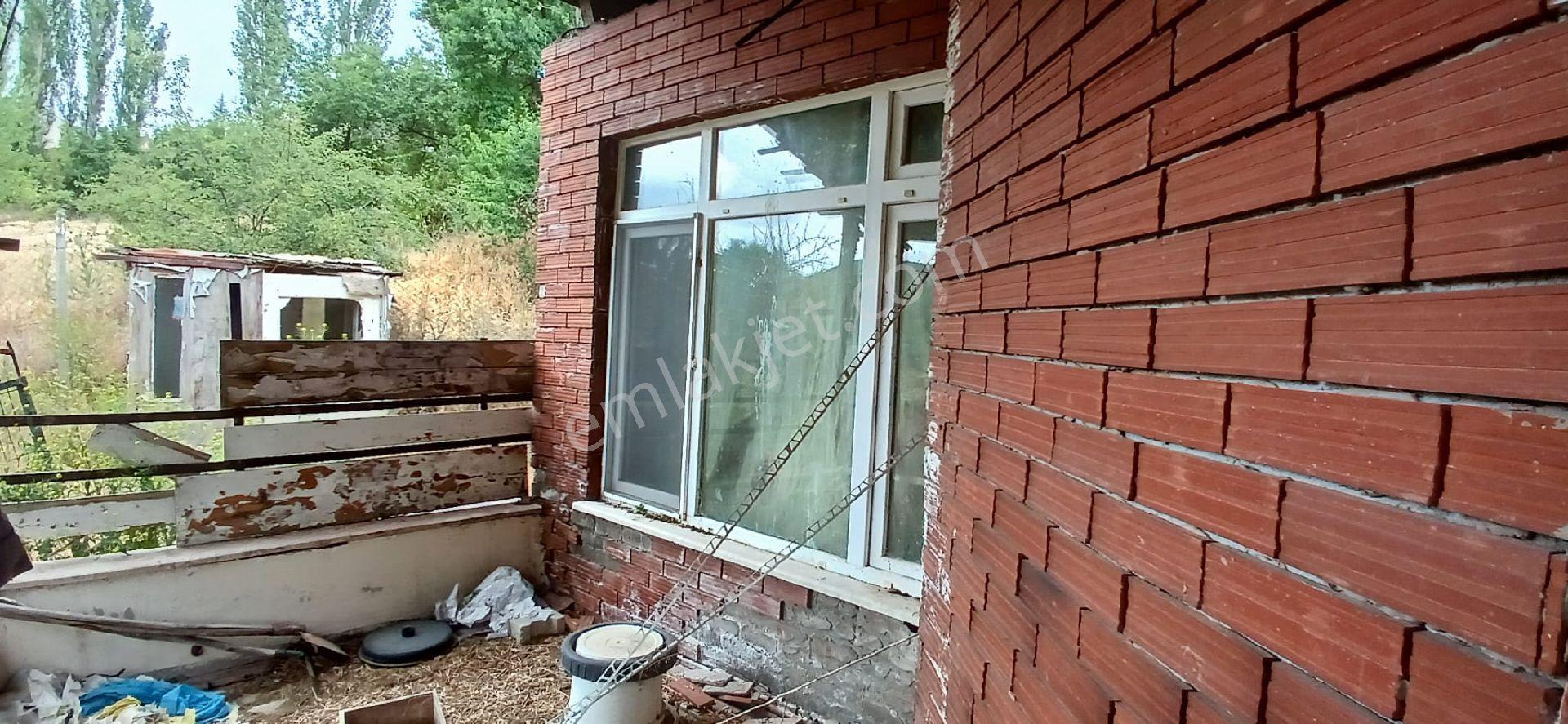 Vatan Emlakdan Ilıca Kaplıcalarında Hamamlara Yakın Satılık Bina Veya Arsa - Görsel 14