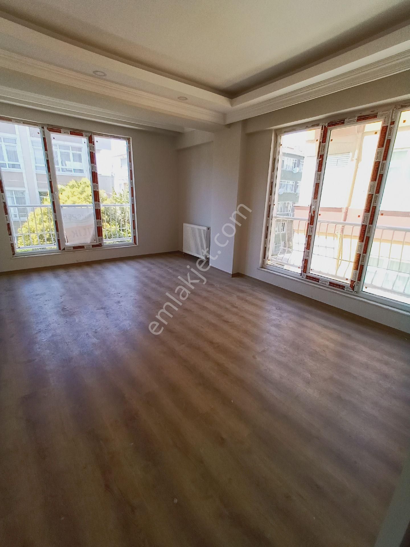 Kocamustafapaşa Da Yeni Binada 3+1 Satılık Daire