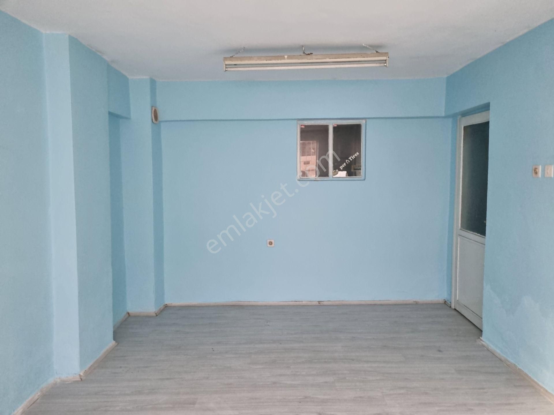 Aydın Nazilli Yöntem Emlaktan Kurtuluş Mahallede Çarşıya Yakın Satılık Yarı Bodrum 2+1 Daire - Görsel 2