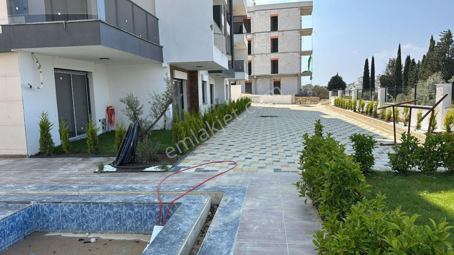 Kuşadasında Yeni Satılık Deniz Manzaralı Doğalgazlı Lüks Daireler - Görsel 23