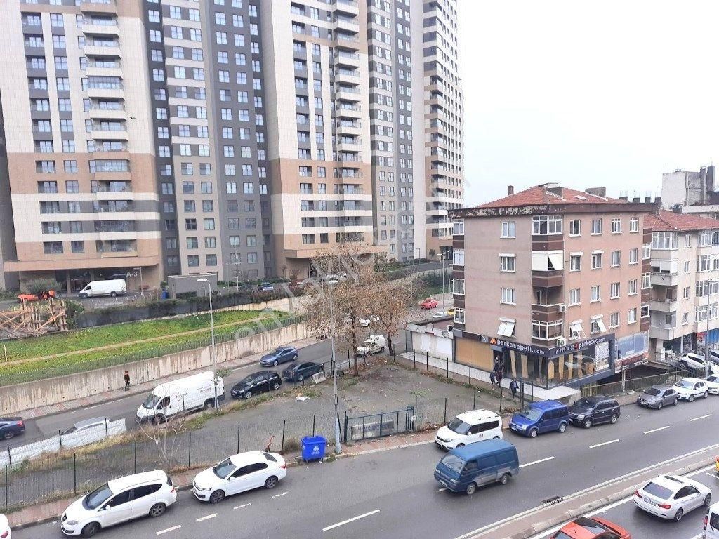 Kaçmaz'dan Küçükyalı Metro'da 3+1 Yeni Bina Ön Cephe - Görsel 23