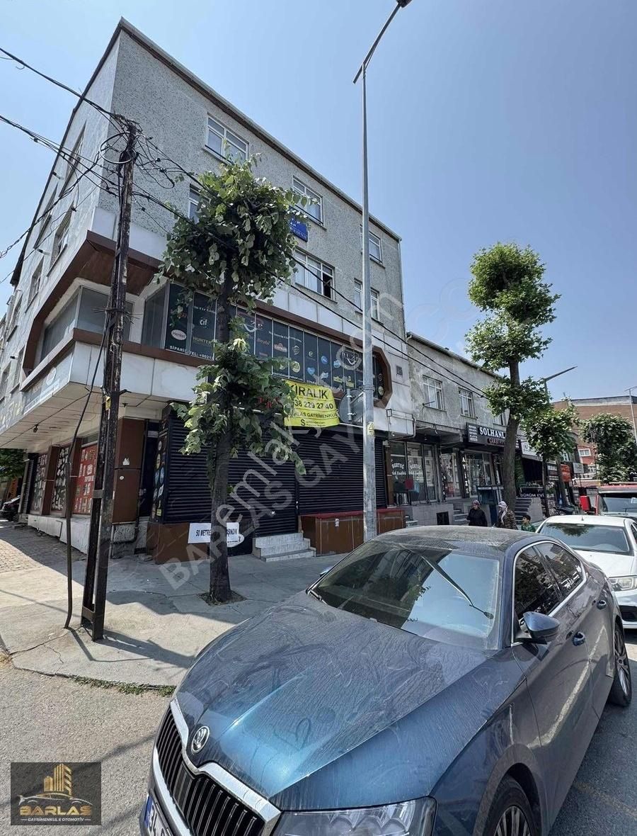 Halkalı Caddesi Üzerinde 150 M2 Kiralık Dükkan