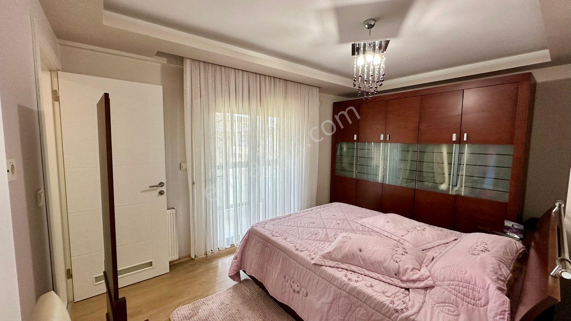 Menderes Kemalpaşa Mahallesinde Satılık Kusursuz 3+1 Daire - Görsel 32
