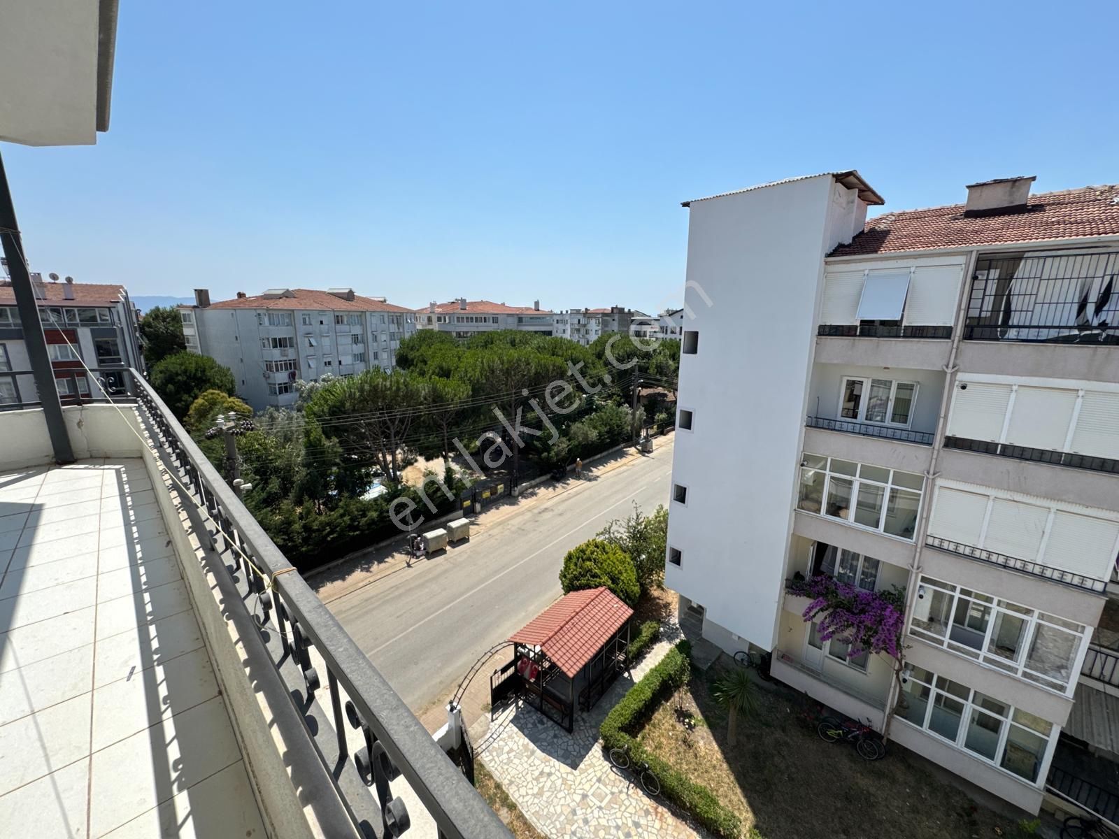 İskele Merkez'de Site İçinde Satılık Köşe Daire. - Görsel 23