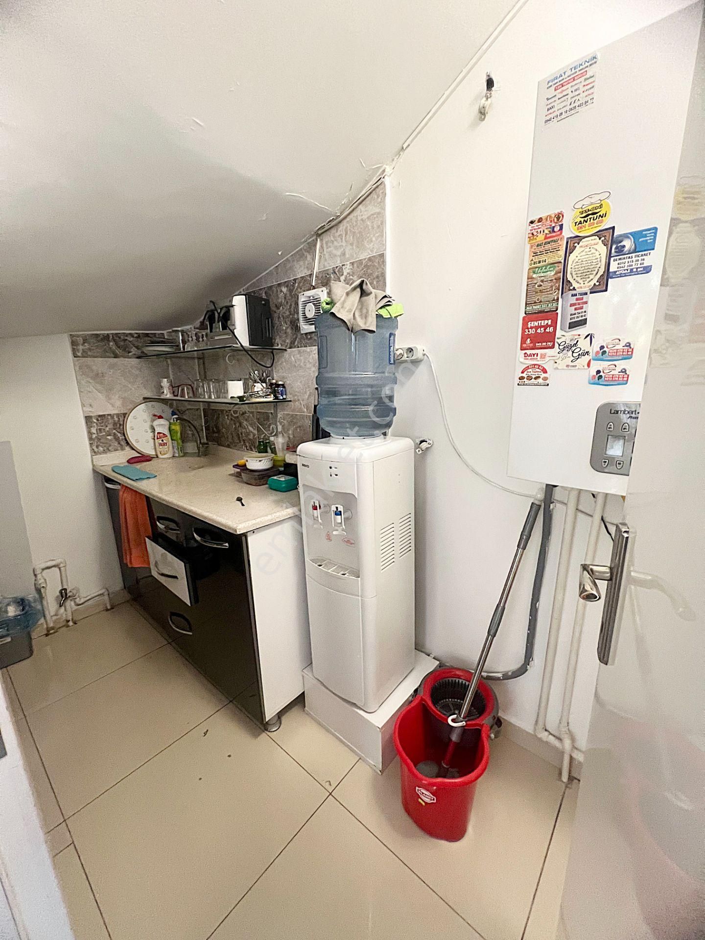 Sorgun Cadde De Geniş Vitrin Ön Cephe Hazır Kiracılı Yatırımlık - Görsel 18