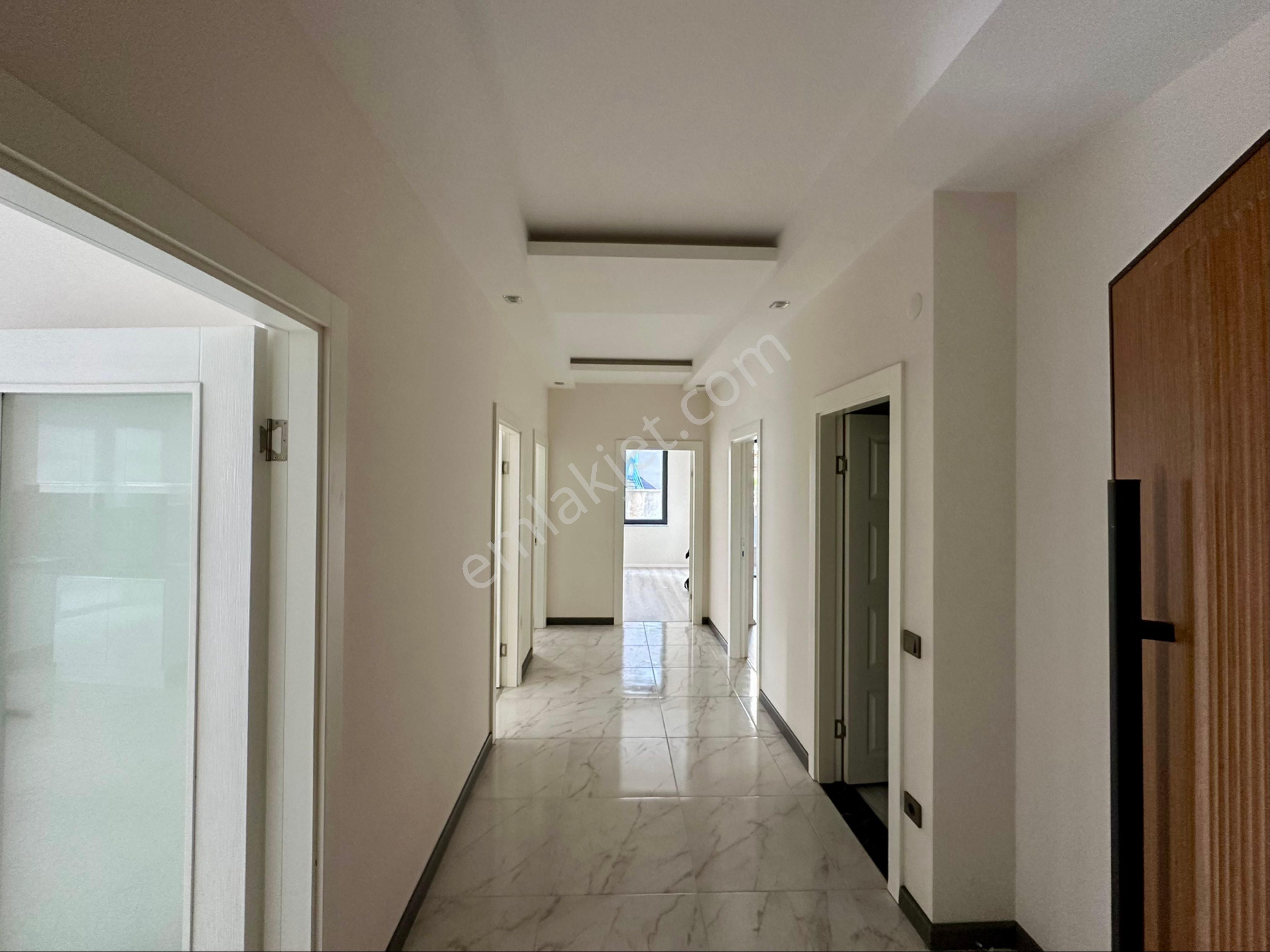 Mahmutlar’da Acil Satılık 3+1 160m2 Ayrı Mutfak Daire - Görsel 7