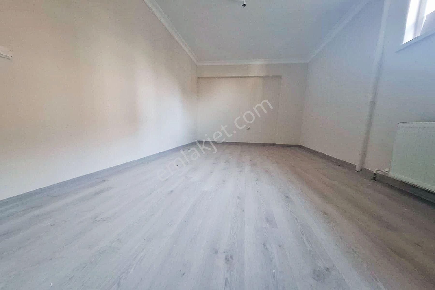 Yayla'da 4+1 Asansörlü 170m2 Kot1'de Balkonlu Satılık Daire - Görsel 19