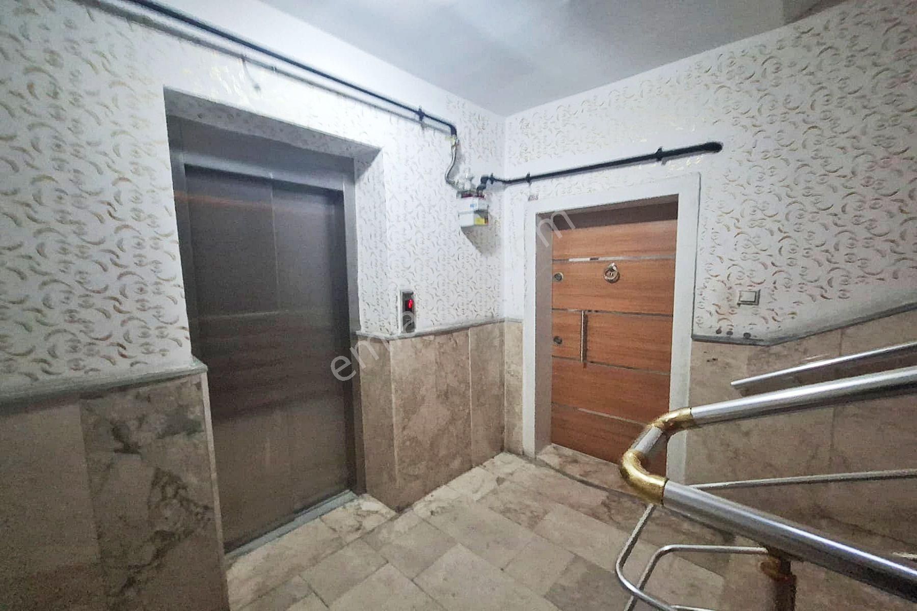 Yayla'da 4+1 Asansörlü 170m2 Kot1'de Balkonlu Satılık Daire - Görsel 31