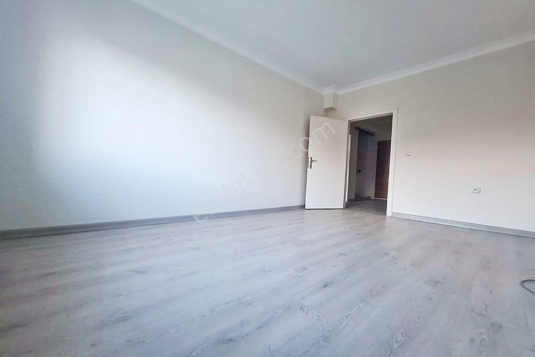 Yayla'da 4+1 Asansörlü 170m2 Kot1'de Balkonlu Satılık Daire - Görsel 17