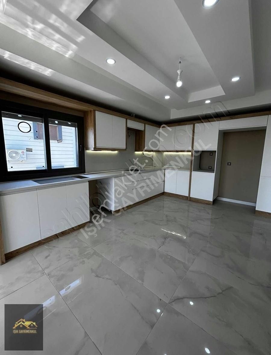 Işık Gayrimenkul'den Kiralık İbni Melek Mh. Lux 2+1 3+1 Daireler