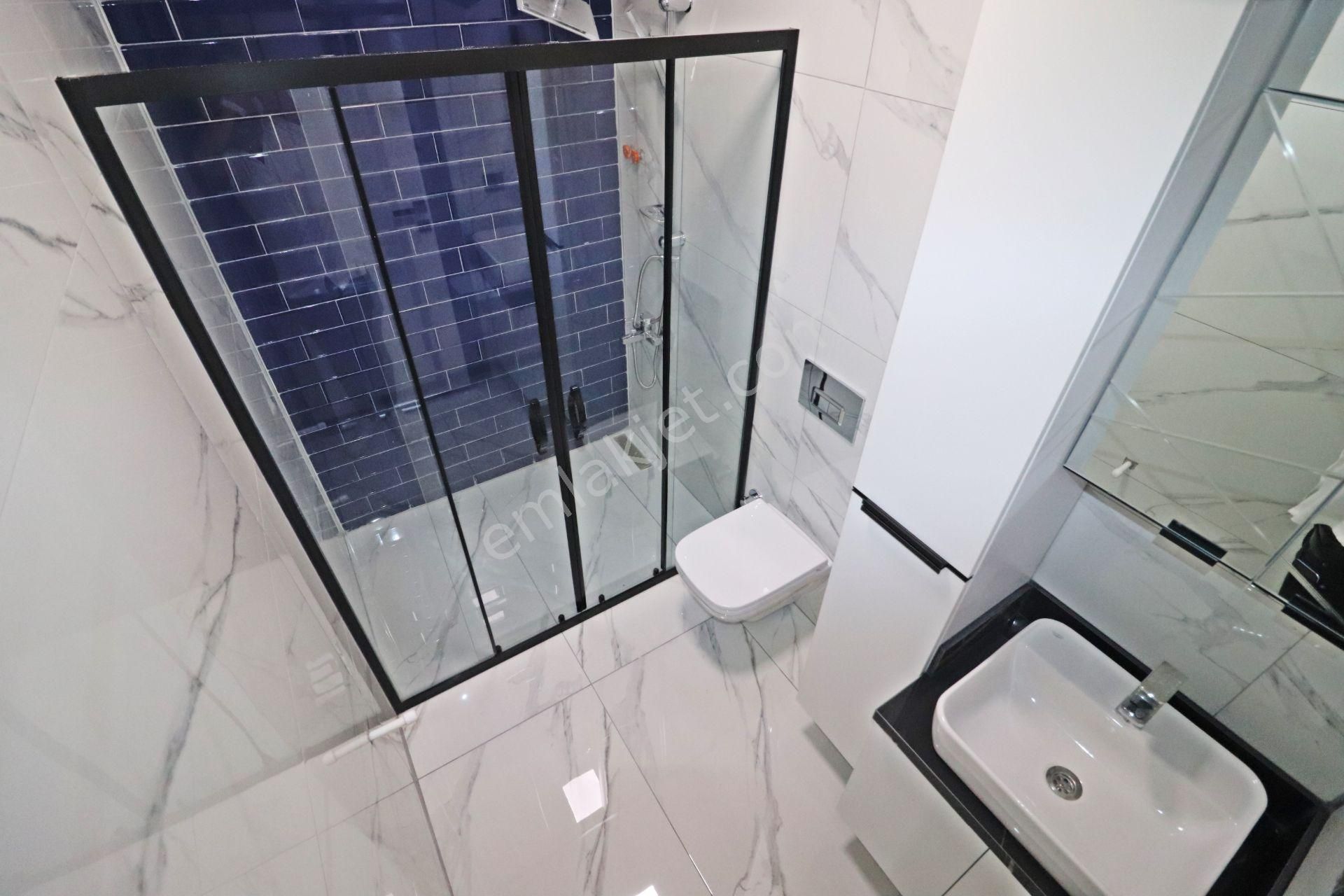 Irmaksudan Zeytinli De Doğa Manzaralı Şık Tasarım 6+1 Villa - Görsel 32