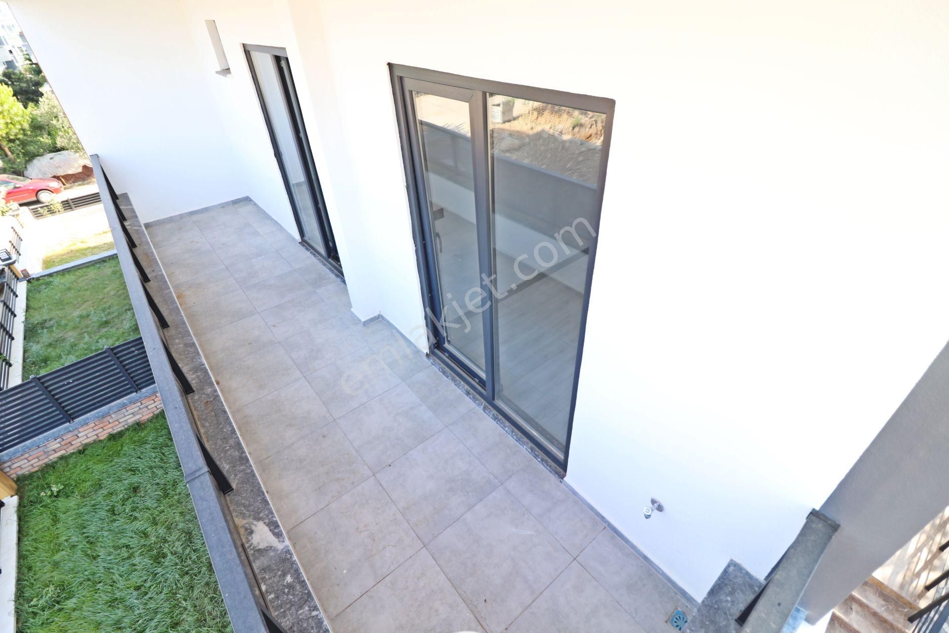 Irmaksudan Zeytinli De Doğa Manzaralı Şık Tasarım 6+1 Villa - Görsel 19