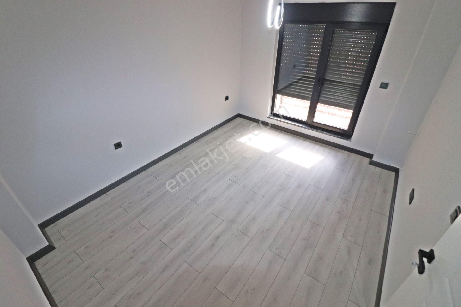 Irmaksudan Zeytinli De Doğa Manzaralı Şık Tasarım 6+1 Villa - Görsel 29