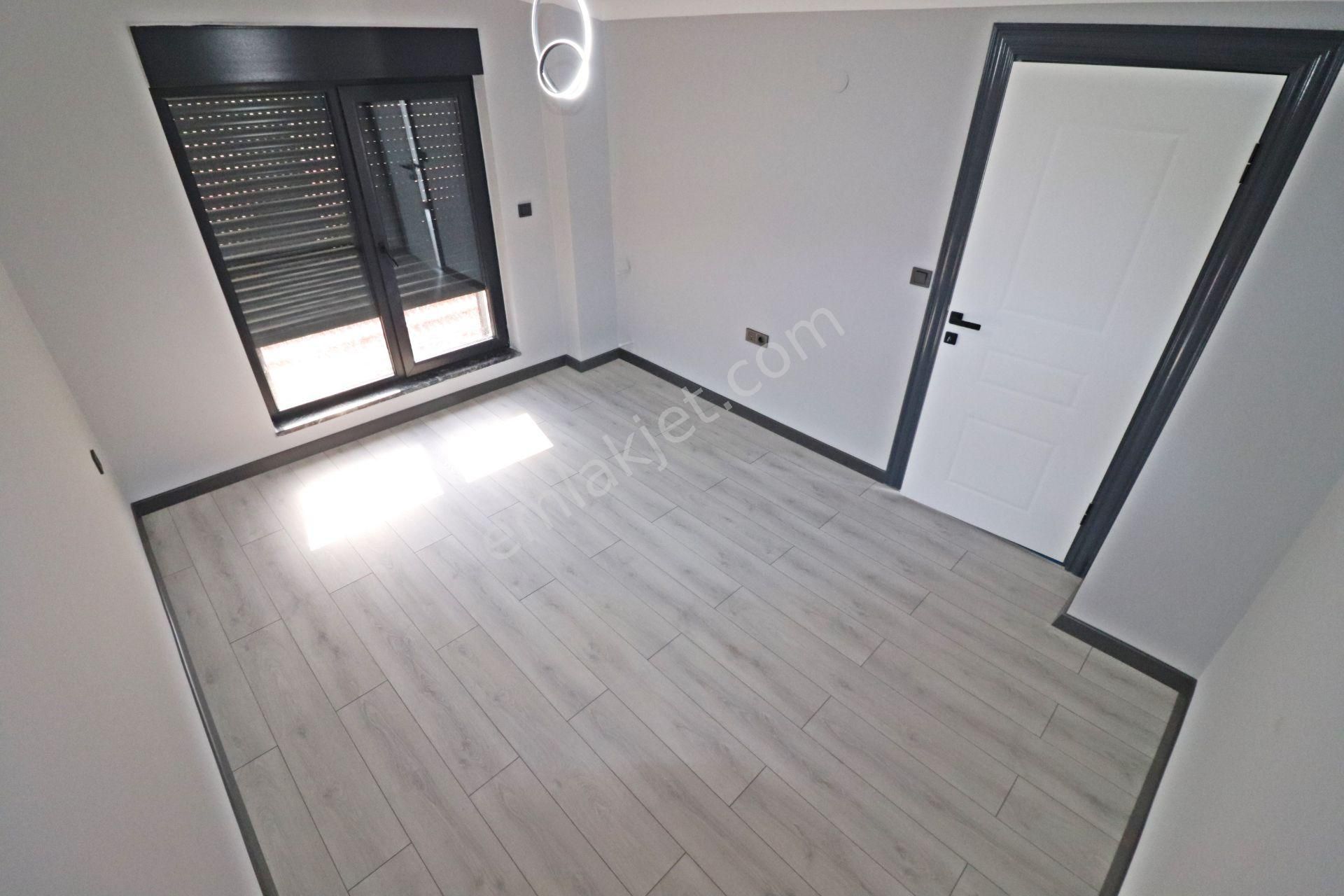 Irmaksudan Zeytinli De Doğa Manzaralı Şık Tasarım 6+1 Villa - Görsel 30