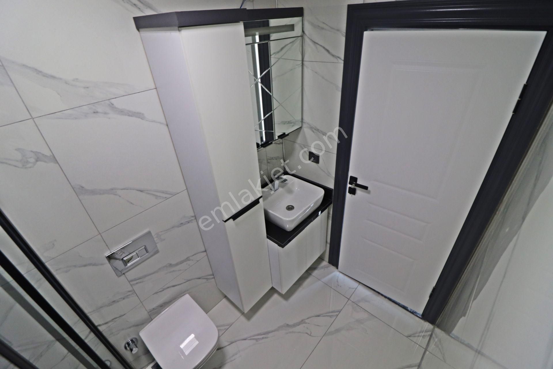 Irmaksudan Zeytinli De Doğa Manzaralı Şık Tasarım 6+1 Villa - Görsel 33