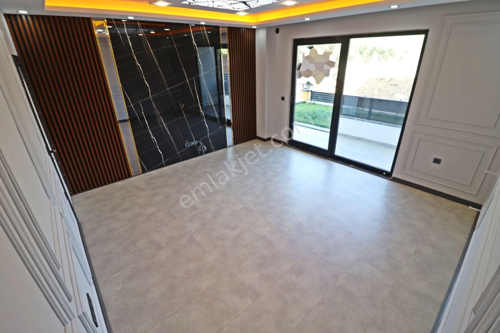 Irmaksudan Zeytinli De Doğa Manzaralı Şık Tasarım 6+1 Villa - Görsel 3