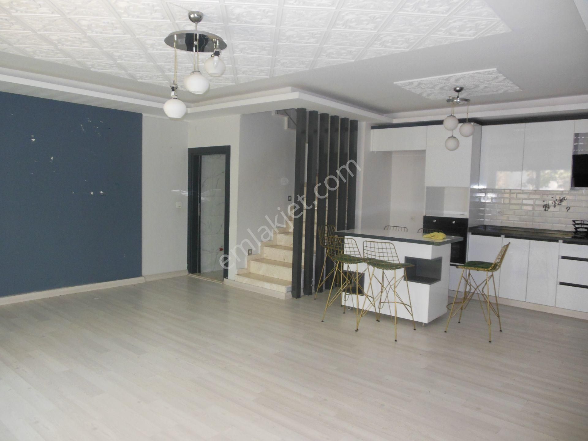 Bal Gayrimenkul-barbarosta Kullanışlı Huzurlu 4+1 Villa