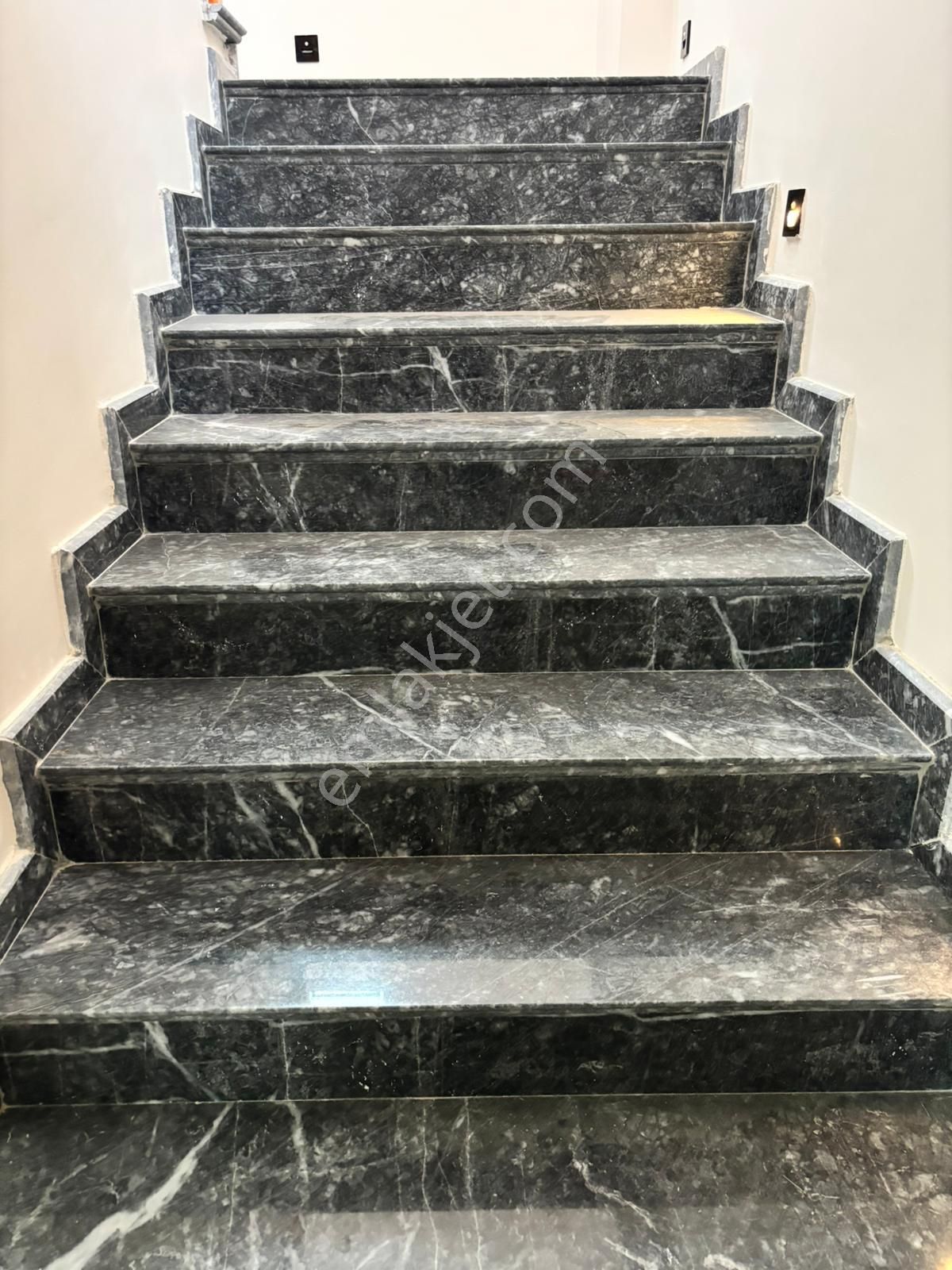 Erdemli -karyağdı Mevkinde Dayalı Döşeli Full Manzaralı Müstakil Villa - Görsel 11