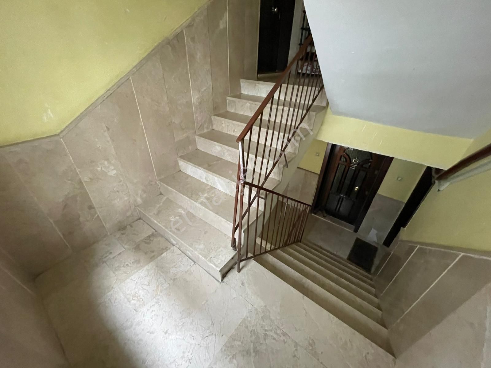 Selçuklu Mah.de 3+1 Ara Kat Yapılı Harika Lokasyonda Satılık Daire - Görsel 30