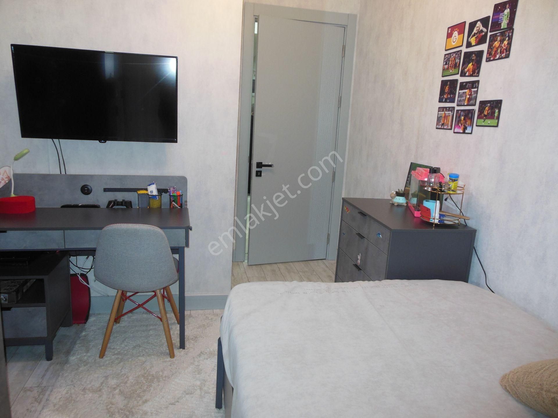 Bal Gayrimenkul-kemalpaşa Merkezde Müstakil Havuzlu 4+1 Villa - Görsel 28
