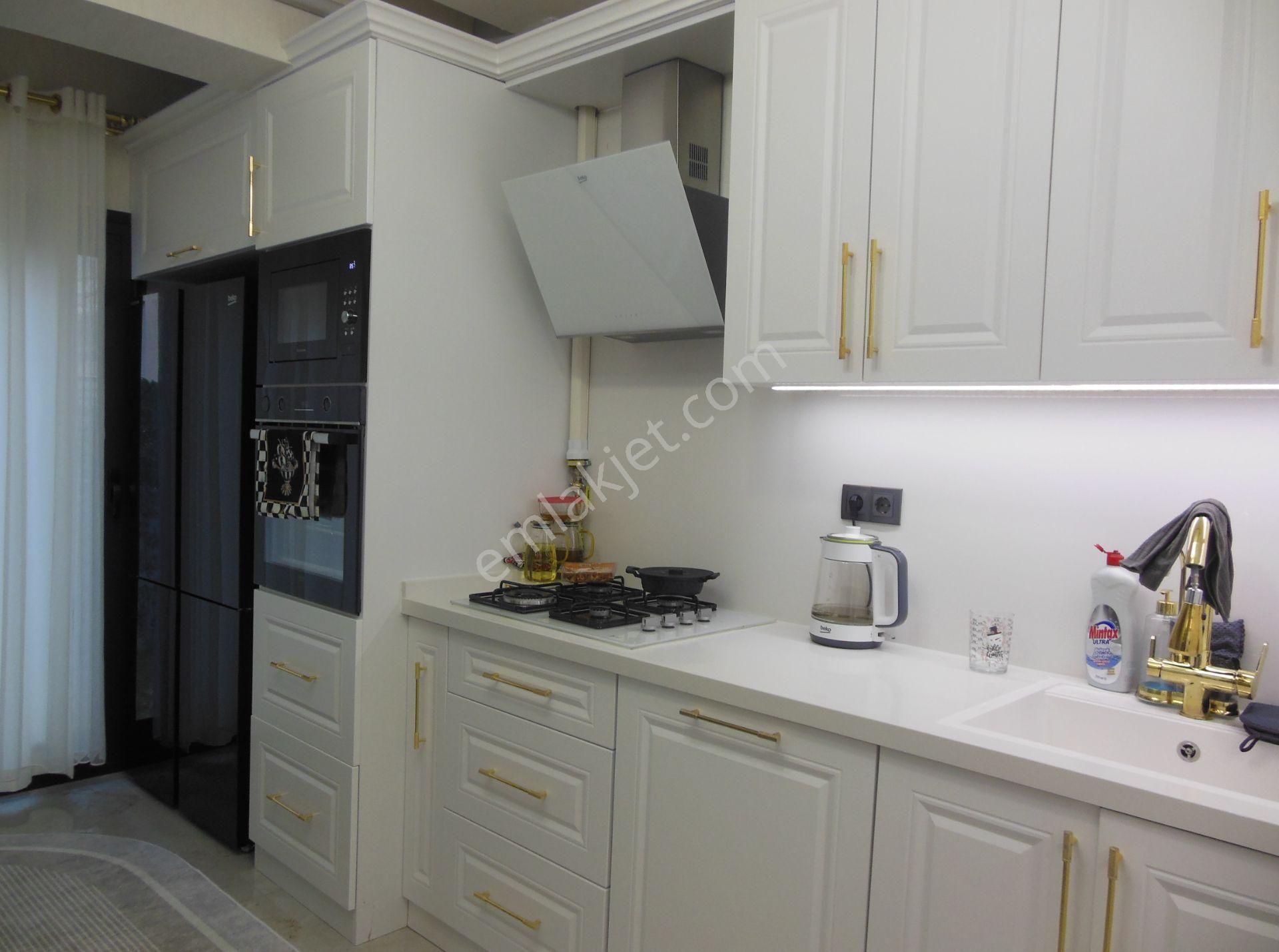 Bal Gayrimenkul-kemalpaşa Merkezde Müstakil Havuzlu 4+1 Villa - Görsel 12