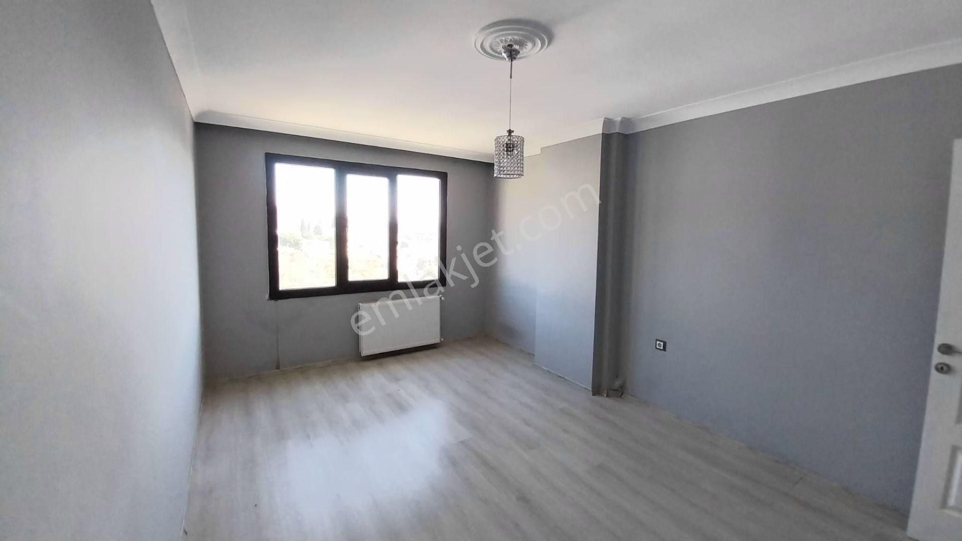 Yükselden Kadıköy'ün Göbeğinde Eşsiz M2 Harika Cephe 3+1 Dairee - Görsel 4