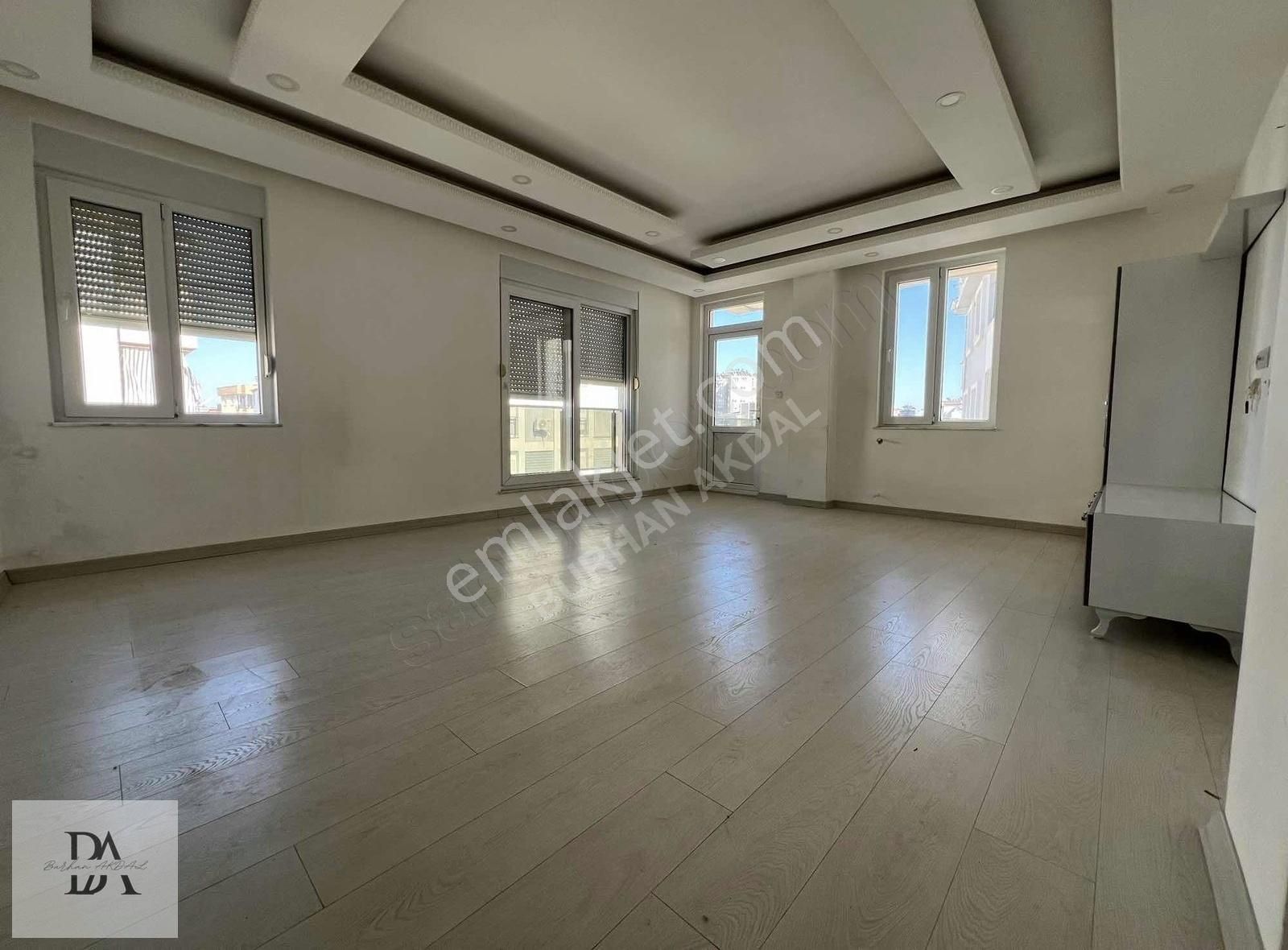 Emsalsiz Büyüklükte Han Gibi Büyük Dolu Dolu 6+2 Dubleks Daire