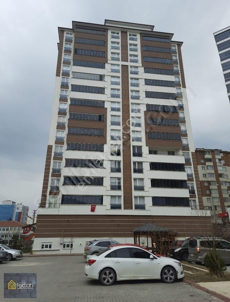 Candaroğulları İlkokulunun Hemen Önünde Kiralık 3+1 Daire
