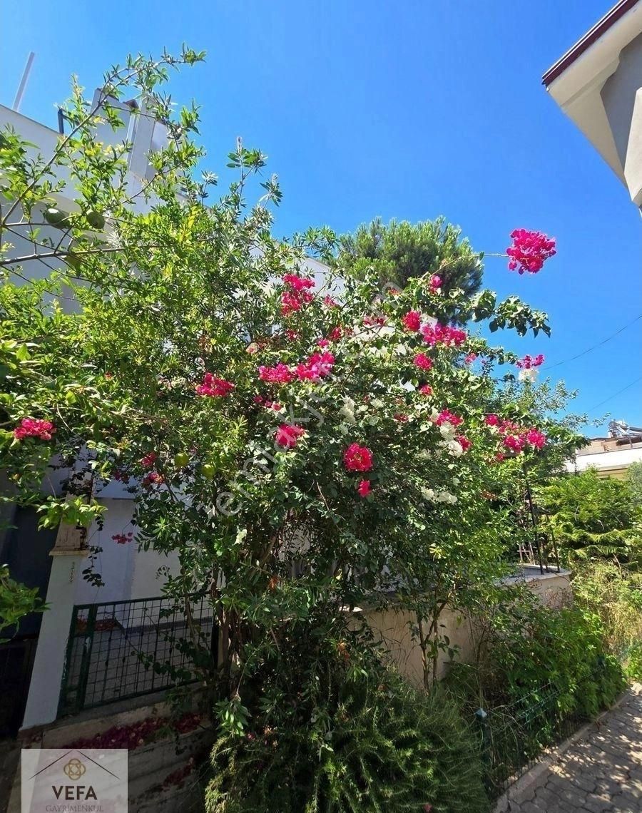 Marmaris Armutalan'da, Müstakil Bahçeli, Bitişik Nizam Villa