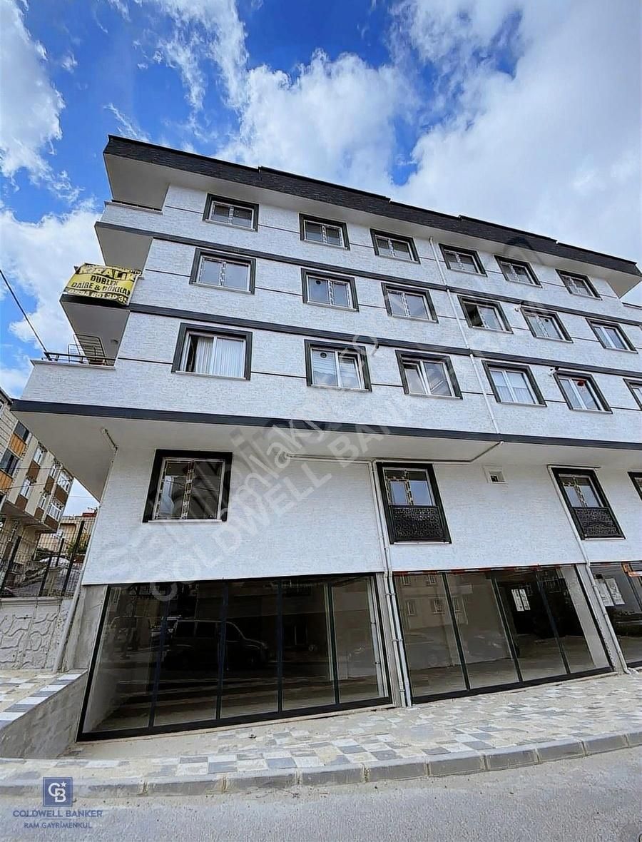Acill Site İçerisinde Arnavutköy Bölgesinde Satılık 2+1 Daire