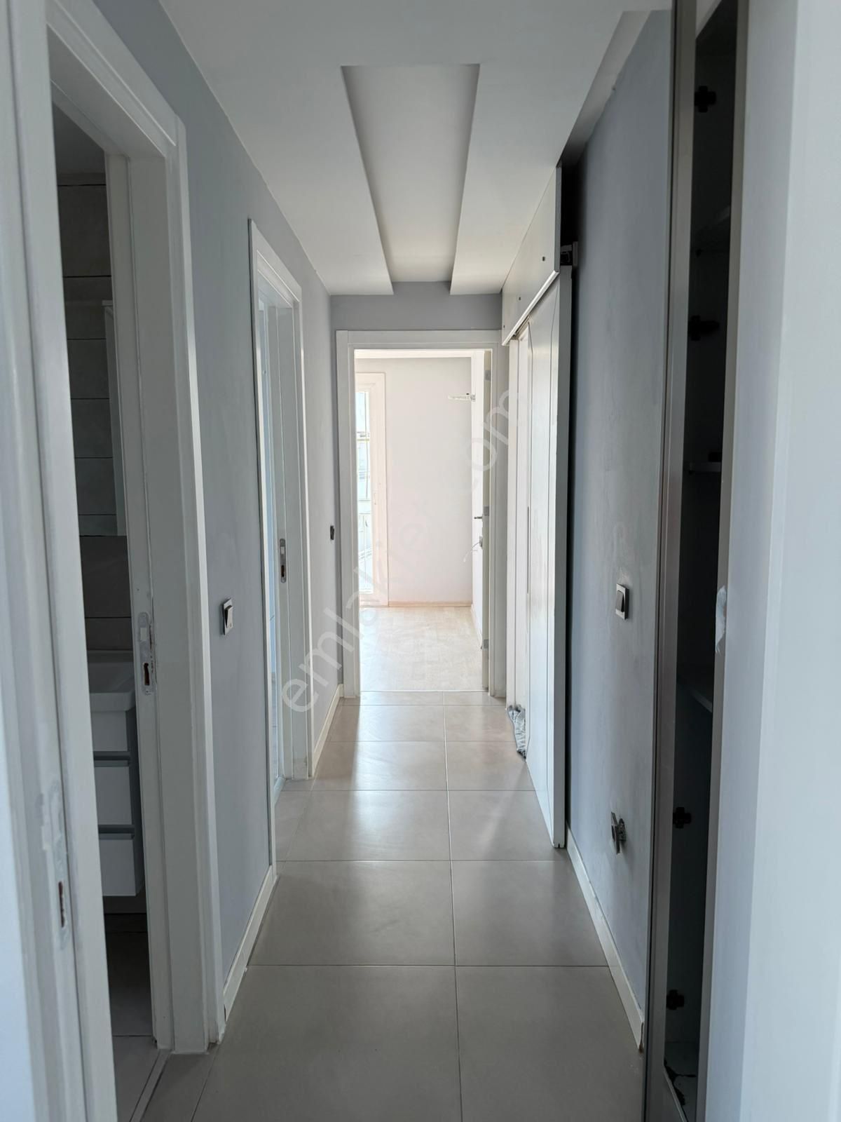 ▪️ Prestijli Sitede Kiralık 3+1 – Geniş Balkonlu, Merkezi Konum