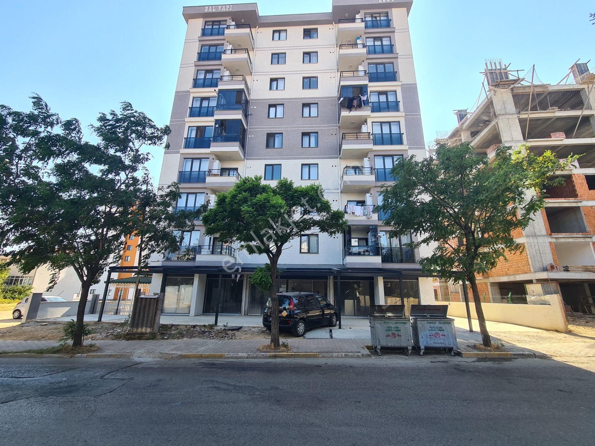 280 M2 Kiralık Dükkan Yeni Asır Caddesi Üzeri İskanlı