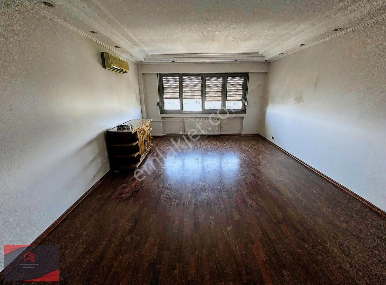 Ataköy 9.kısımda Tadilatlı Mükemmel Konumda 2+1 Kiralık Daire