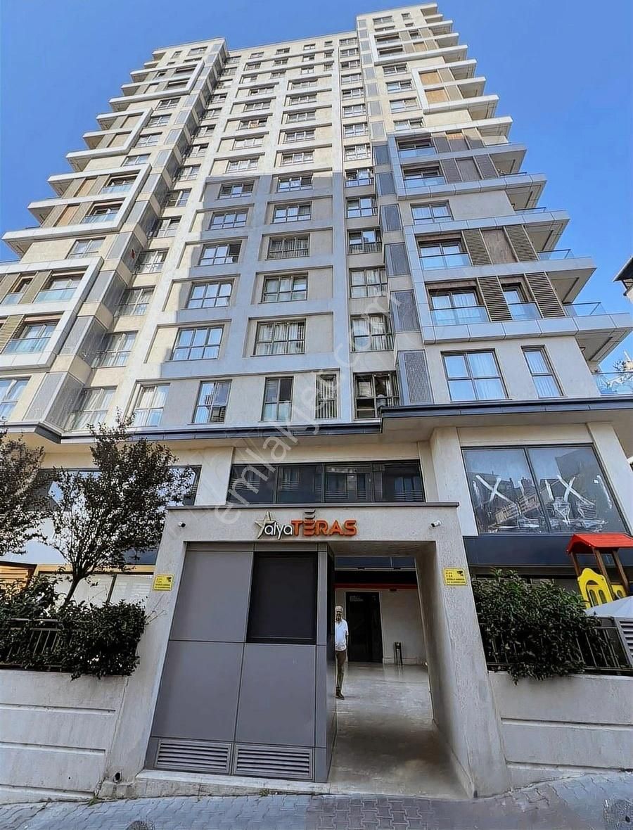 4 Levent'te Kiralık 2+1 Ebeveynli Lüks Rezidans Yüksek Kat Daire