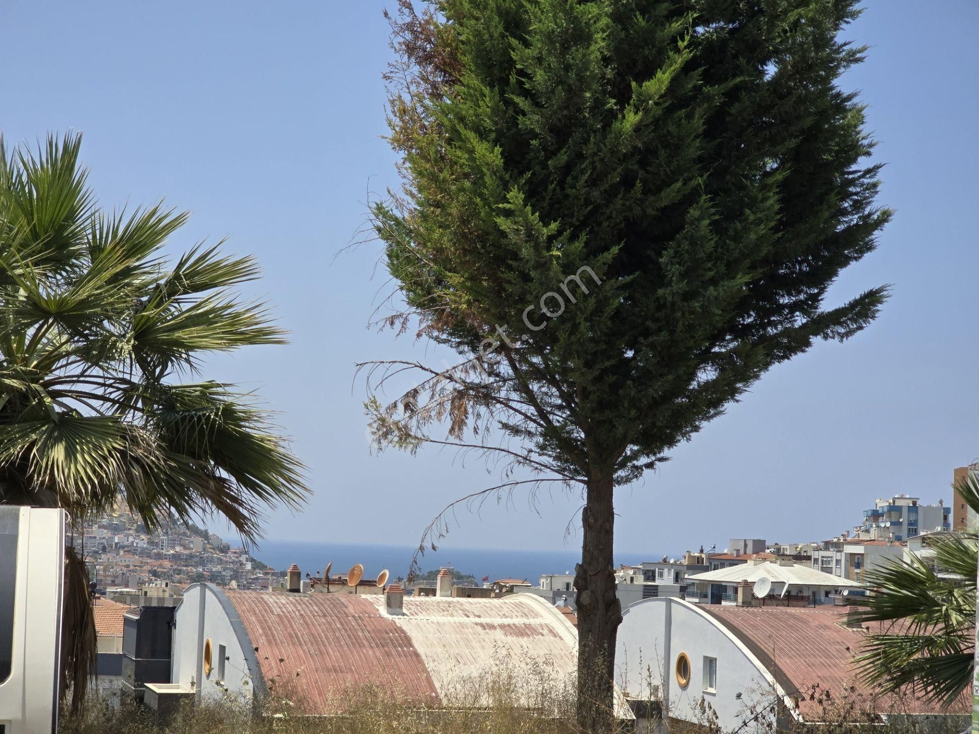 Kuşadası Ege Mahallesinde Satılık 3+1 Daire - Görsel 3