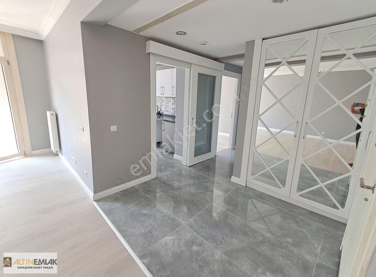 (boş-tadilatlı) Emlak Konut Başakşehir Evleri 2+1 Satılık Daire