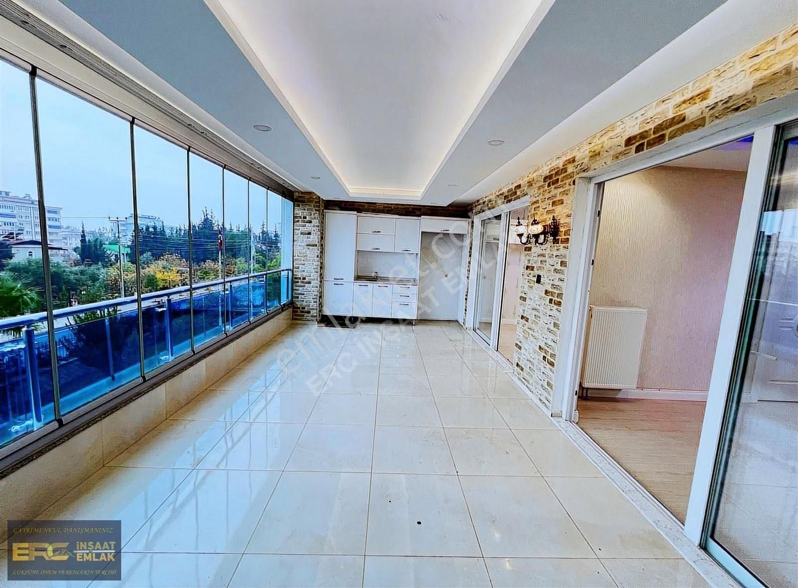 İpek Yolu Sitesinde Ultra Lüks 5+1 Daire