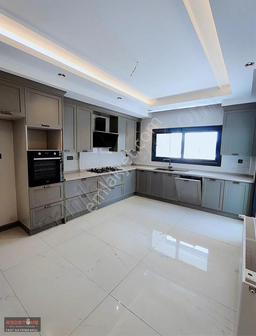 İncikorupark Sitesinde 4+1 Kapalı Mutfak Kiralık Daire