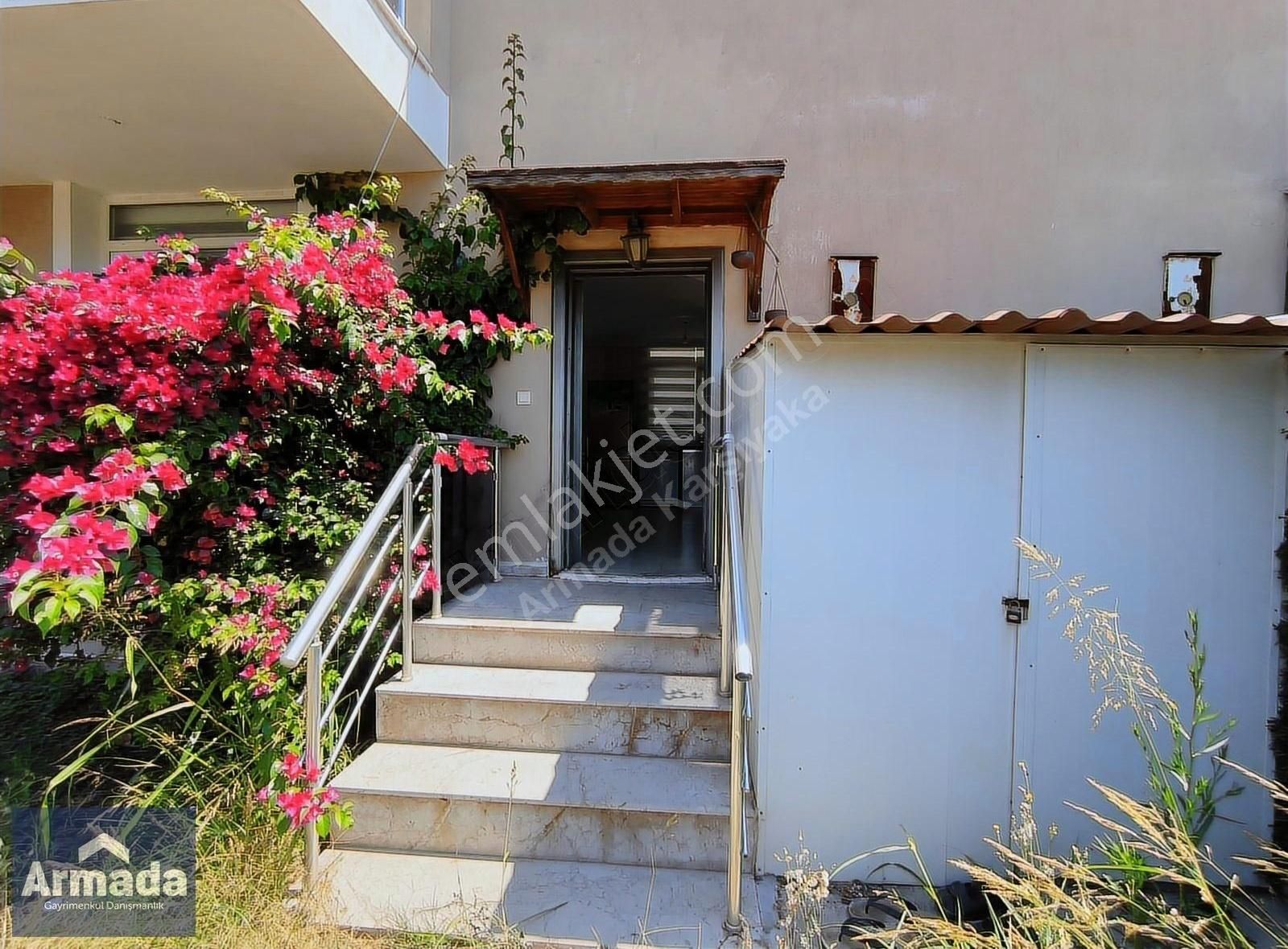 Yeni Foçada Denize 50m Mesafede Satılık Dubleks 3+1 Villa - Görsel 10