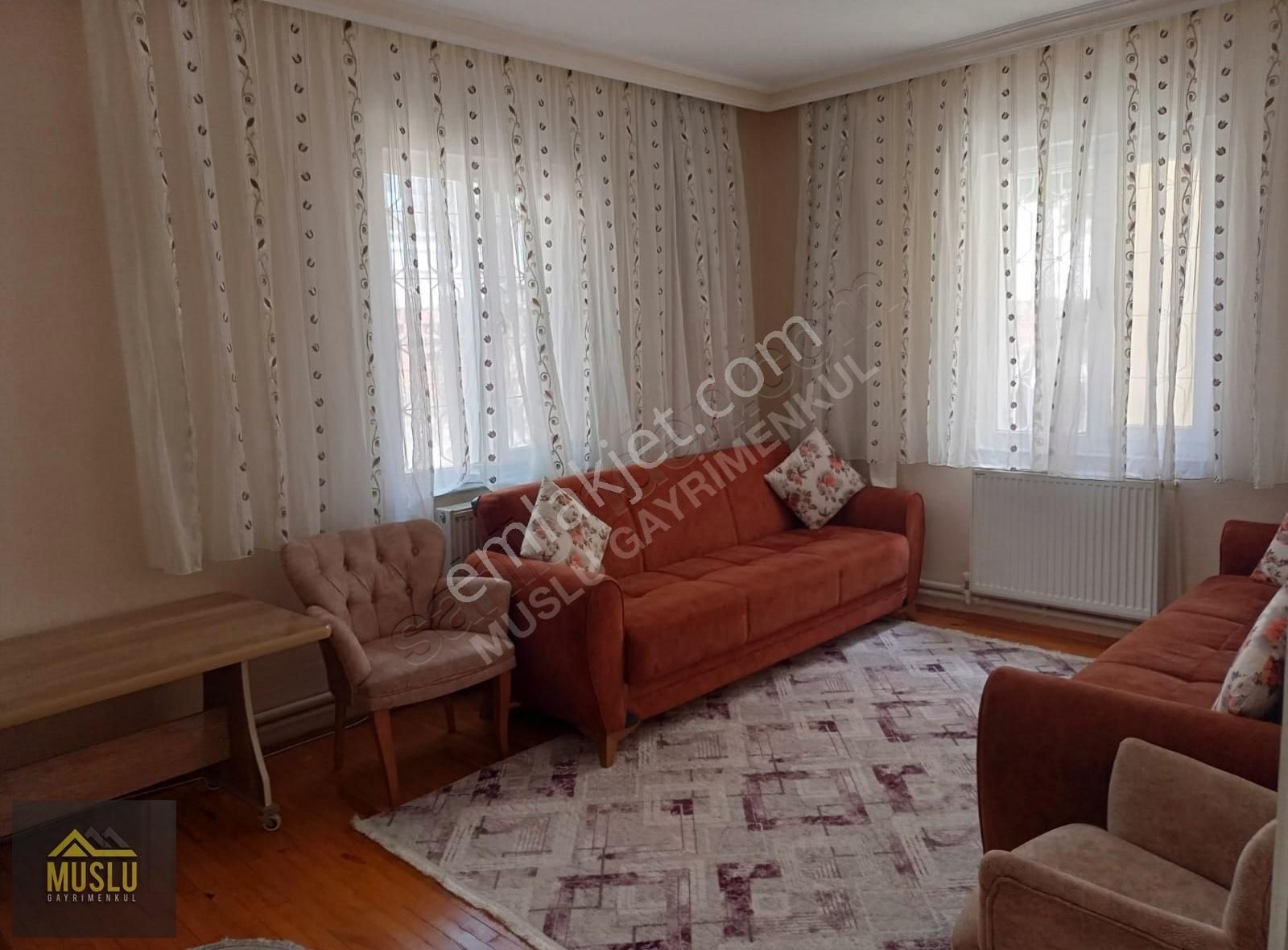 Muslu Gayrienkulden Kaapaklıda Satılık 2+1