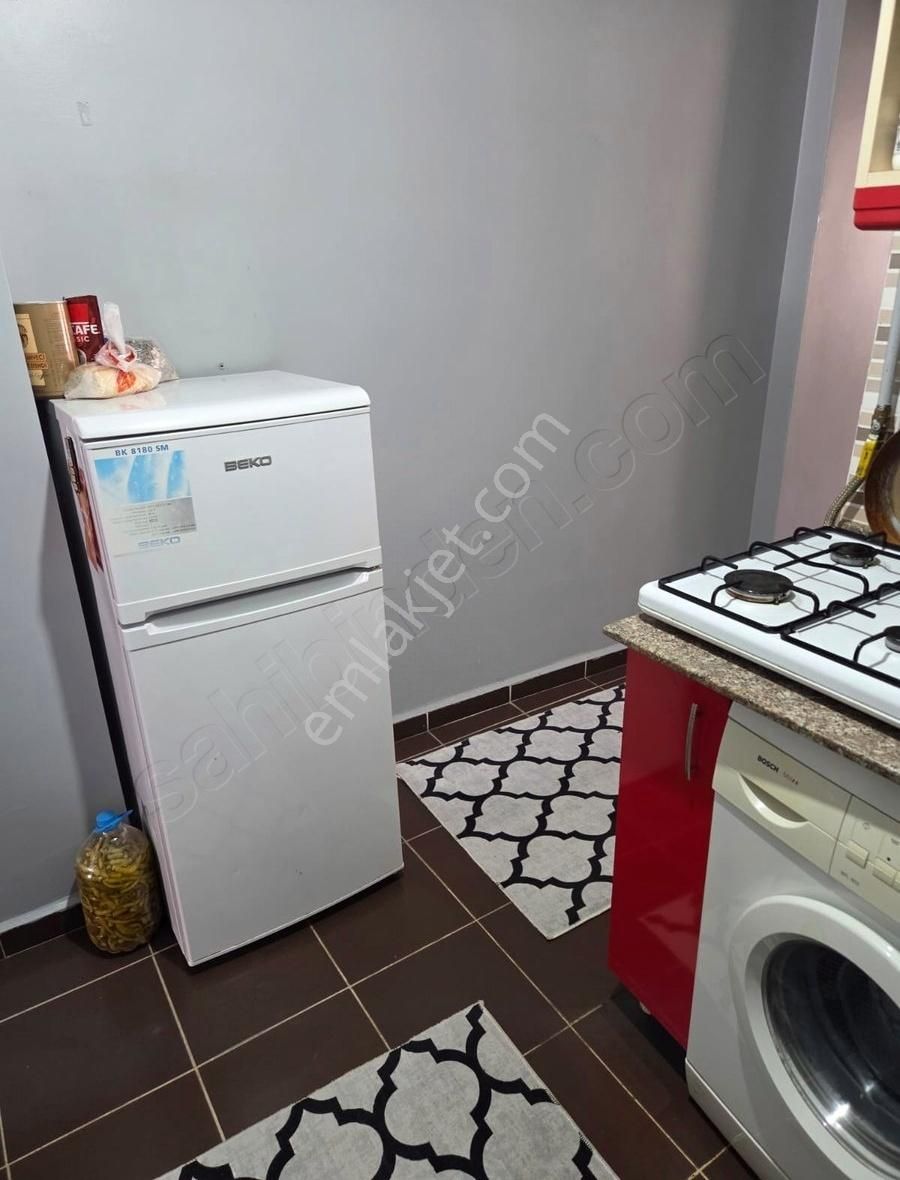 Üniversite Yakını Eşyalı Kiracılı 1+1 1.475,000