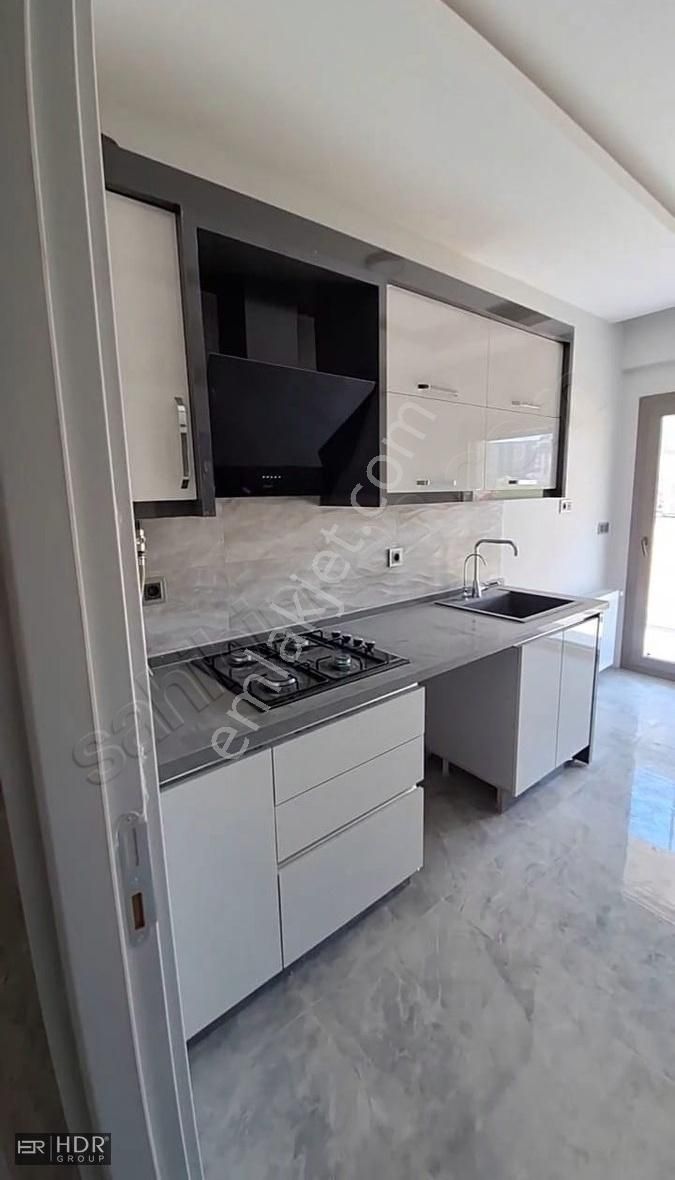 Menemen Koyundere'de Yatırıma Uygun Satılık Geniş Lüks 2+1 Daire