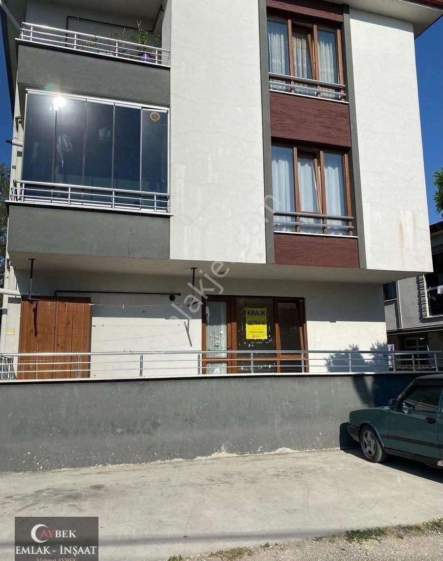 Aybek Emlak Ofisinden Aziziye Mah Kiralık 1.1 Daire Giriş Kat
